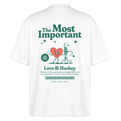 The Most Important – Love & Hockey Oversized Organic T-Shirt - Weiß